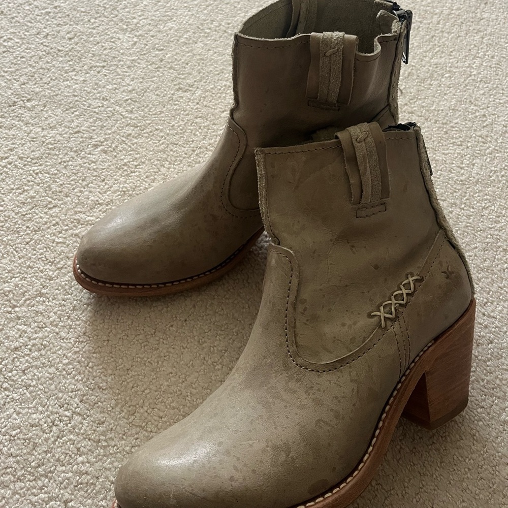 Frye Light Tan Ankle Booties